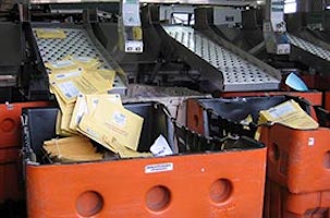 USPS Mail Handler (Job Description, Hours, Duties, Pay + More)